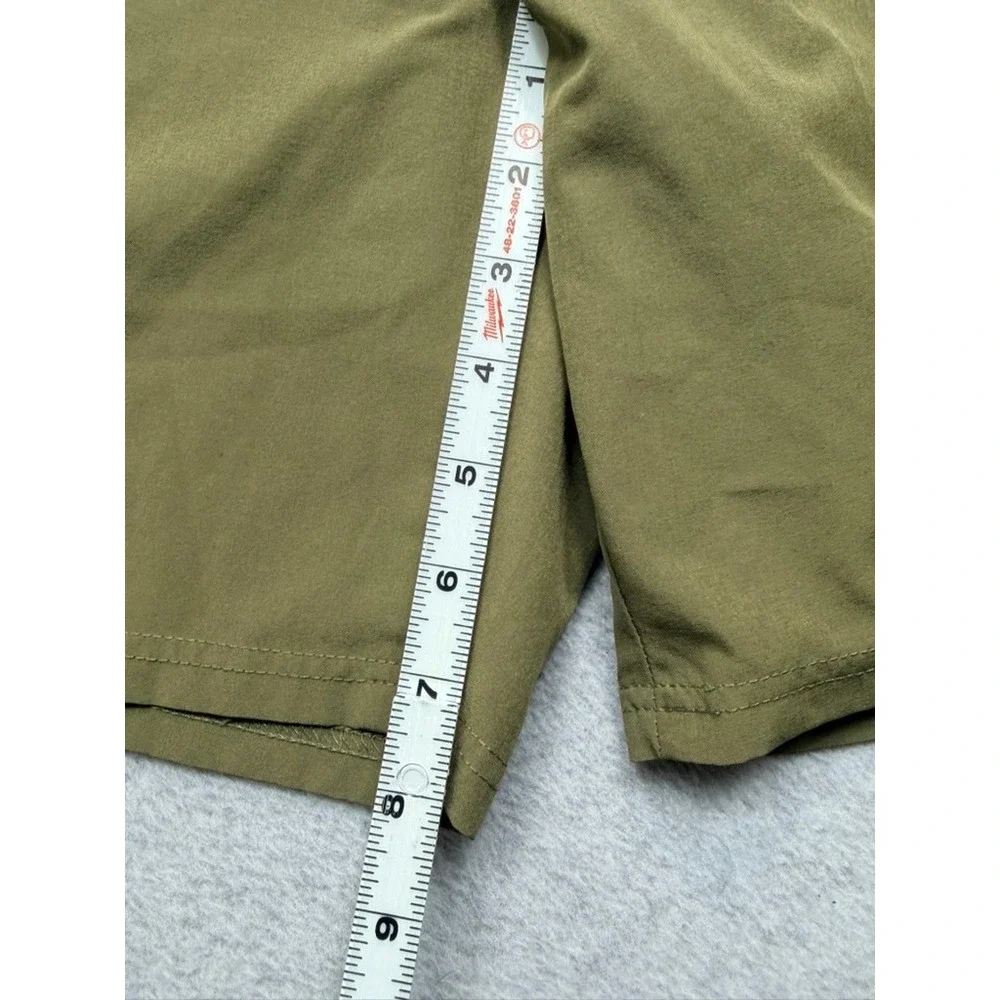 Spyder Mens Olive Green Athletic Training Shorts Reflective Zippers M